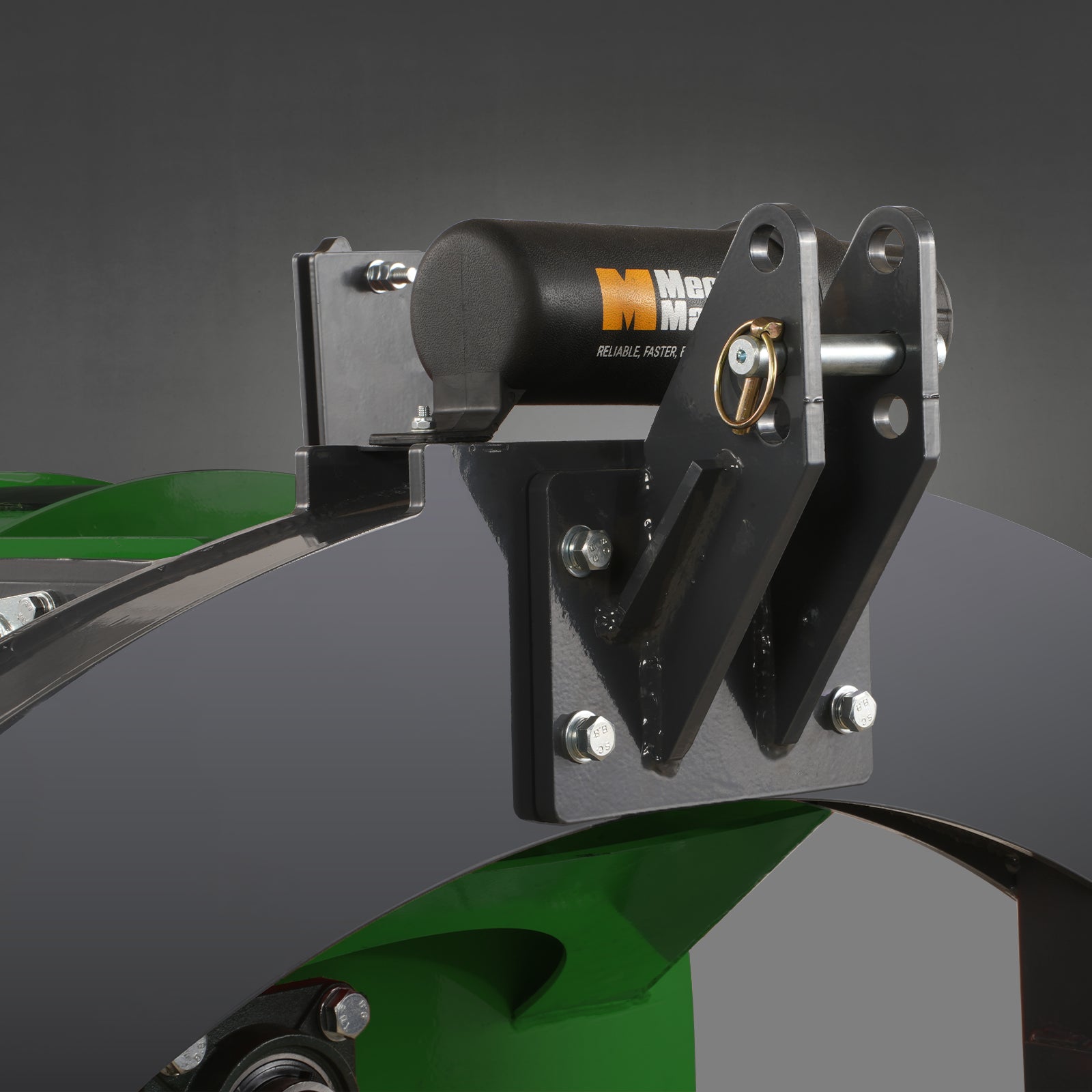 3-Point PTO Stump Grinder with 34 Carbide Teeth (PTO Shaft and Slip Clutch Included), for 15-45HP Tractor, SG24