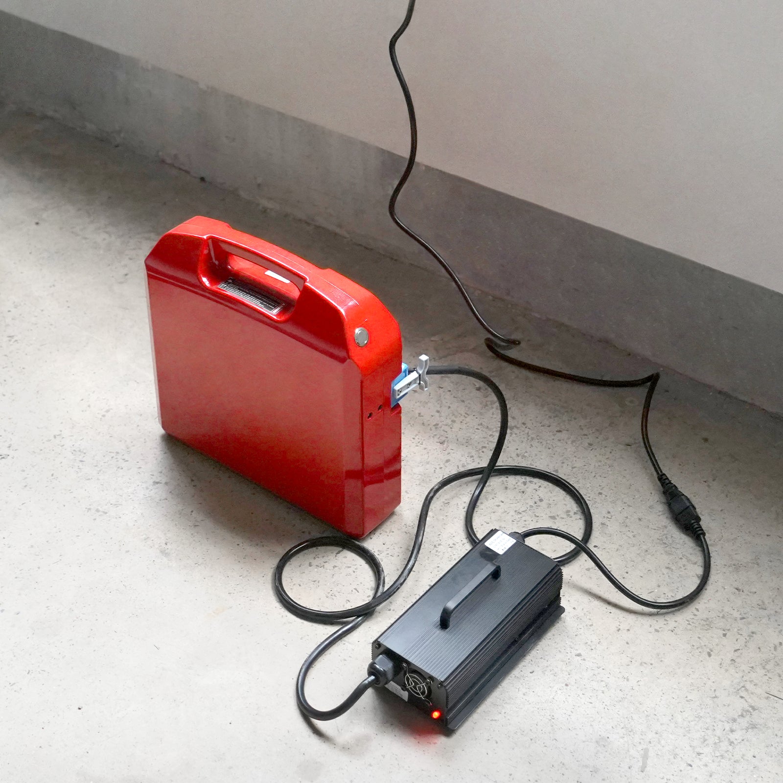3300lbs Lithium-ion Electric Pallet Jack, 45"x27" Fork, 24V 40Ah Removable Battery, Walkie Type Truck, LPT33