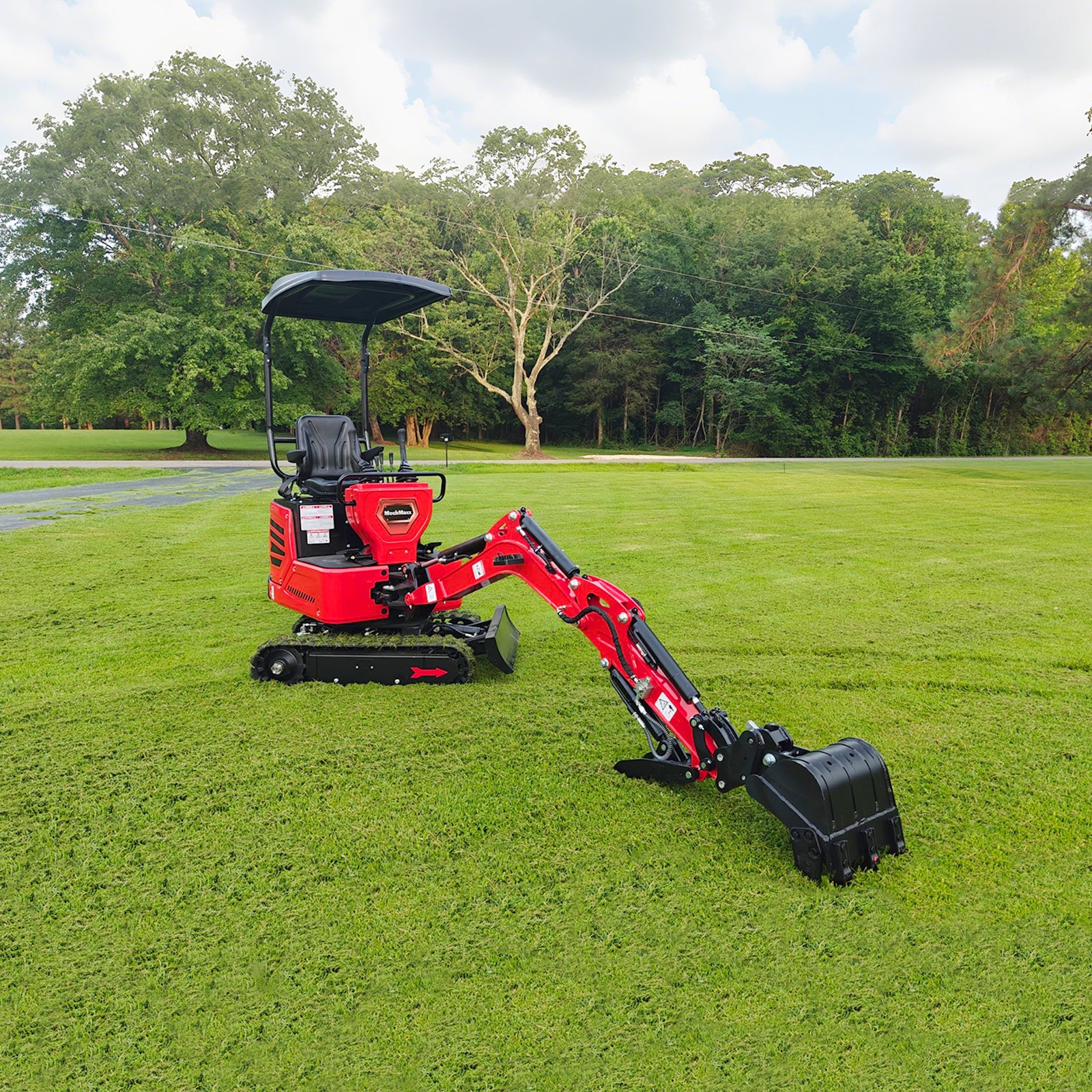 Mini Compact Excavator HONDA GX390 Engine, 65.7” Max. Digging Depth, 2100 LBS Operating Weight, MEC10