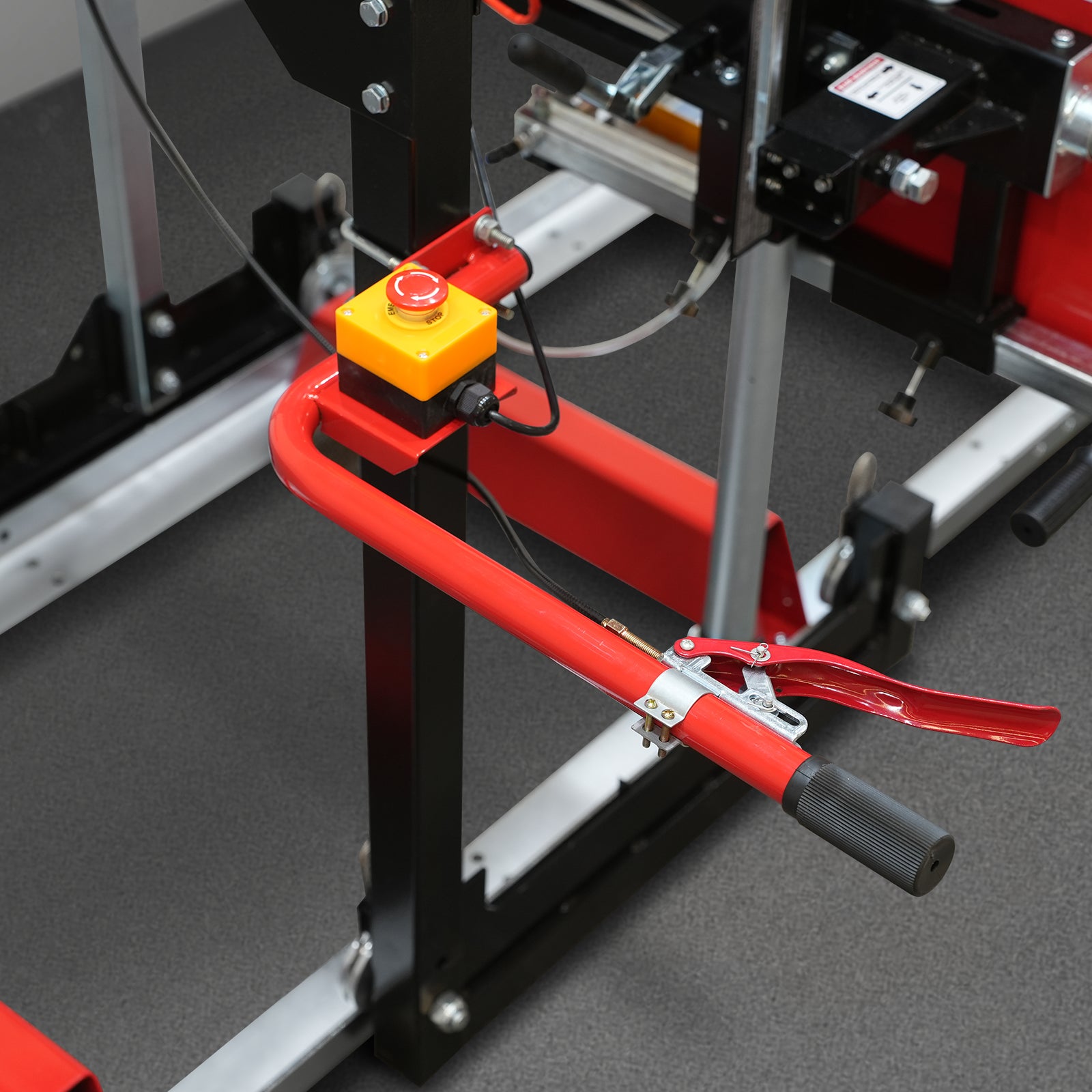 26" Portable Sawmill (5x Blades Included), 420cc 15HP E-Start Gasoline Engine, 22" Board Width, 20' Track Length (13' Track Length + 6.6' Track Extension Included) , SM-26
