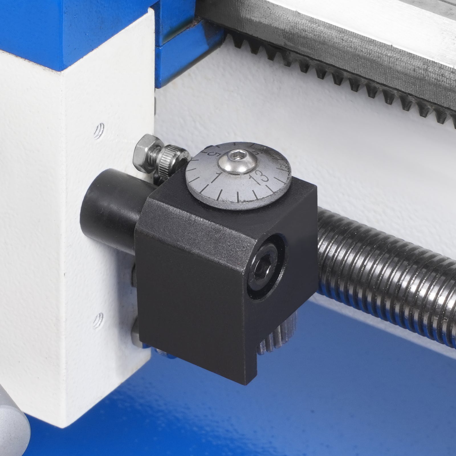 1.5'' Spindle Bore Metal Lathe Machine 8'' x 16'' High Precision Brushless Motor Mini 1.5HP Benchtop 0-2500 RPM Variable Speed Metal Working Machine 1.5‘’ Spindle Bore Small Lathe with Stand 0831V