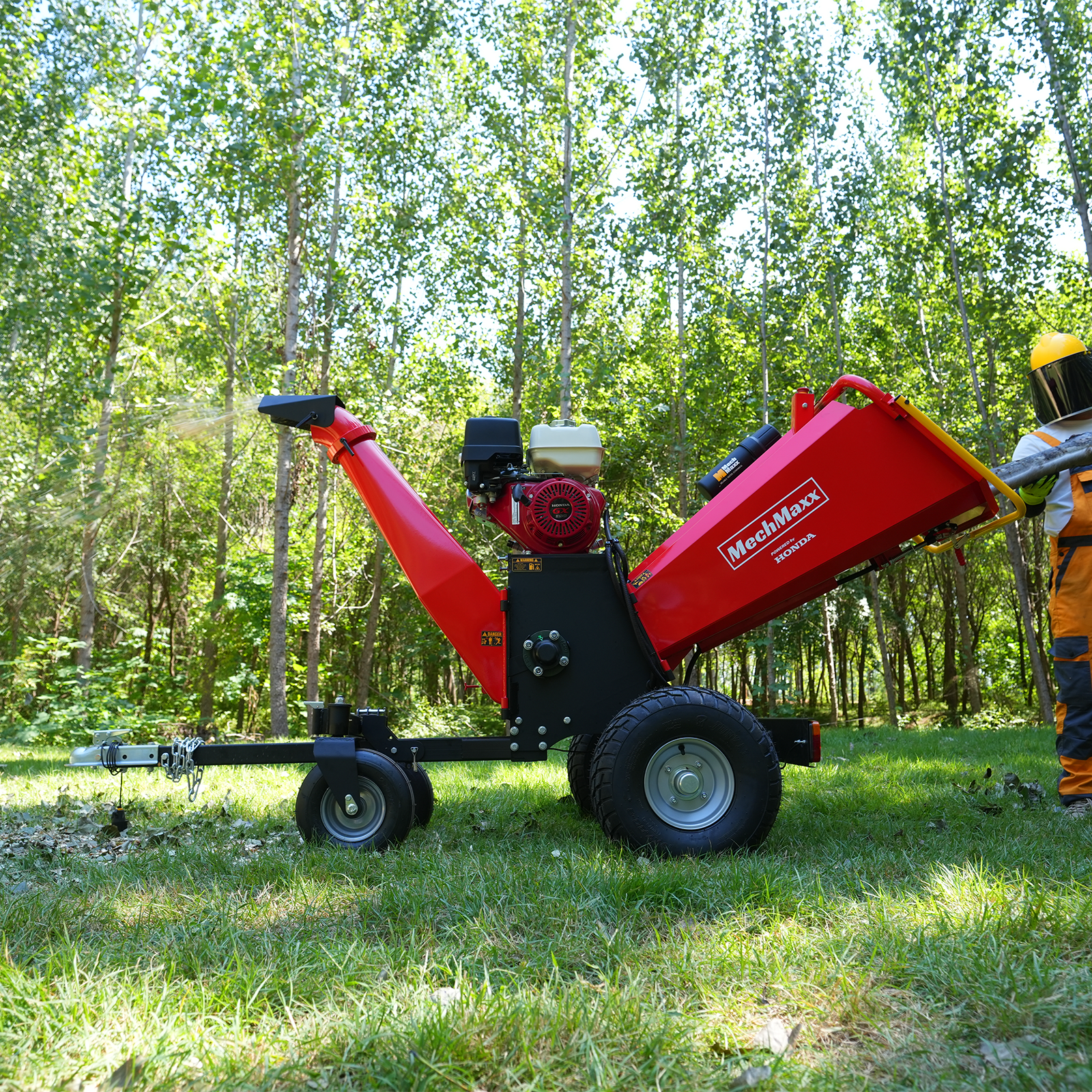 6 inch HONDA Gasoline Engine Powered 4 - Wheel Drum Wood Chipper with Taillight , B150