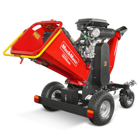 8 inch HONDA E-Start 688cc 22hp Gas Powered 4 - Wheel Drum Wood Chipper with Taillight , B200