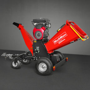 8 inch HONDA E-Start 688cc 22hp Gas Powered 4 - Wheel Drum Wood Chipper with Taillight , B200