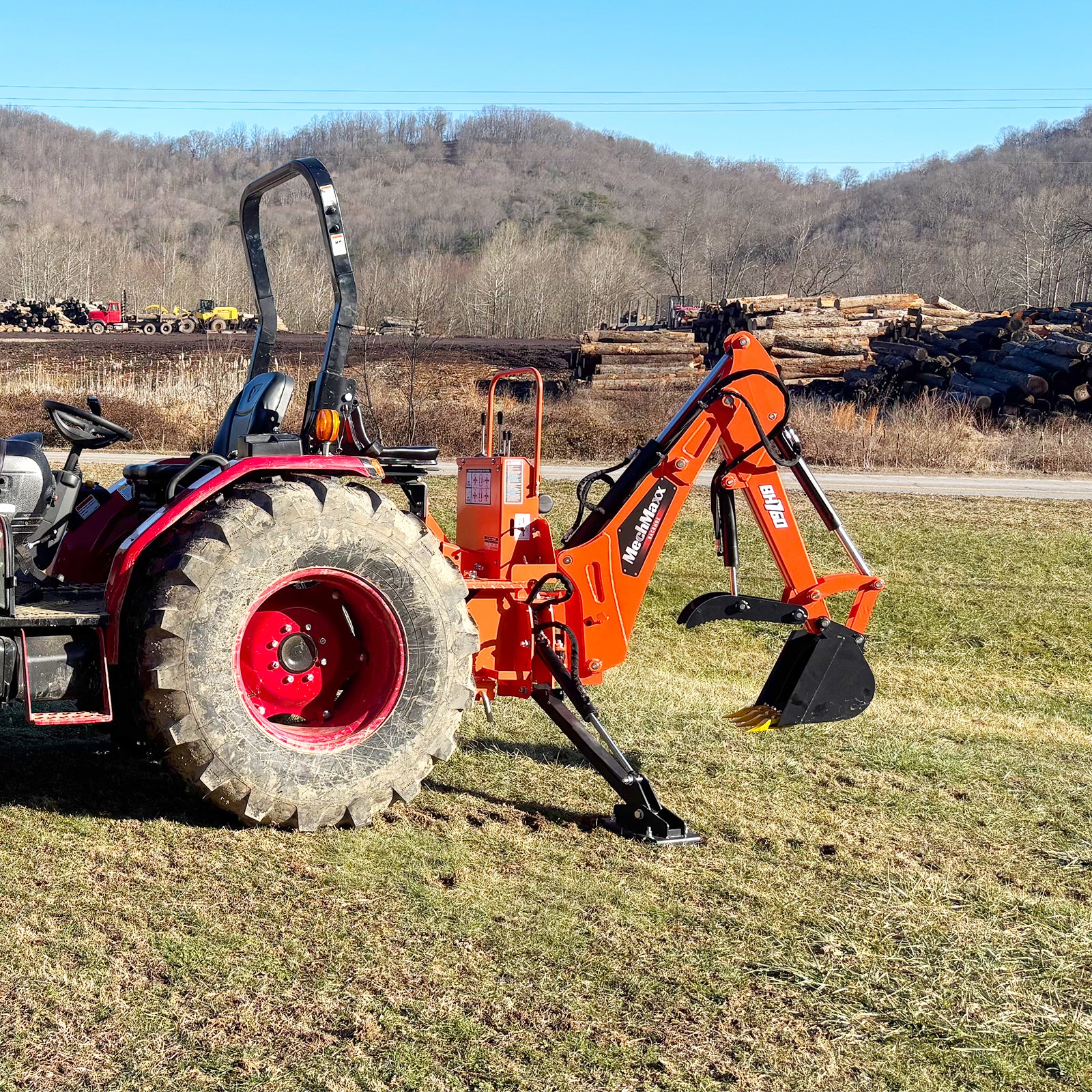 8' Tractor Backhoe Attachment with Hydraulic Thumb, 15" Bucket,  Self-Contained Pump, for 20-100 HP, Cat. 1&2 Tractor, BH760