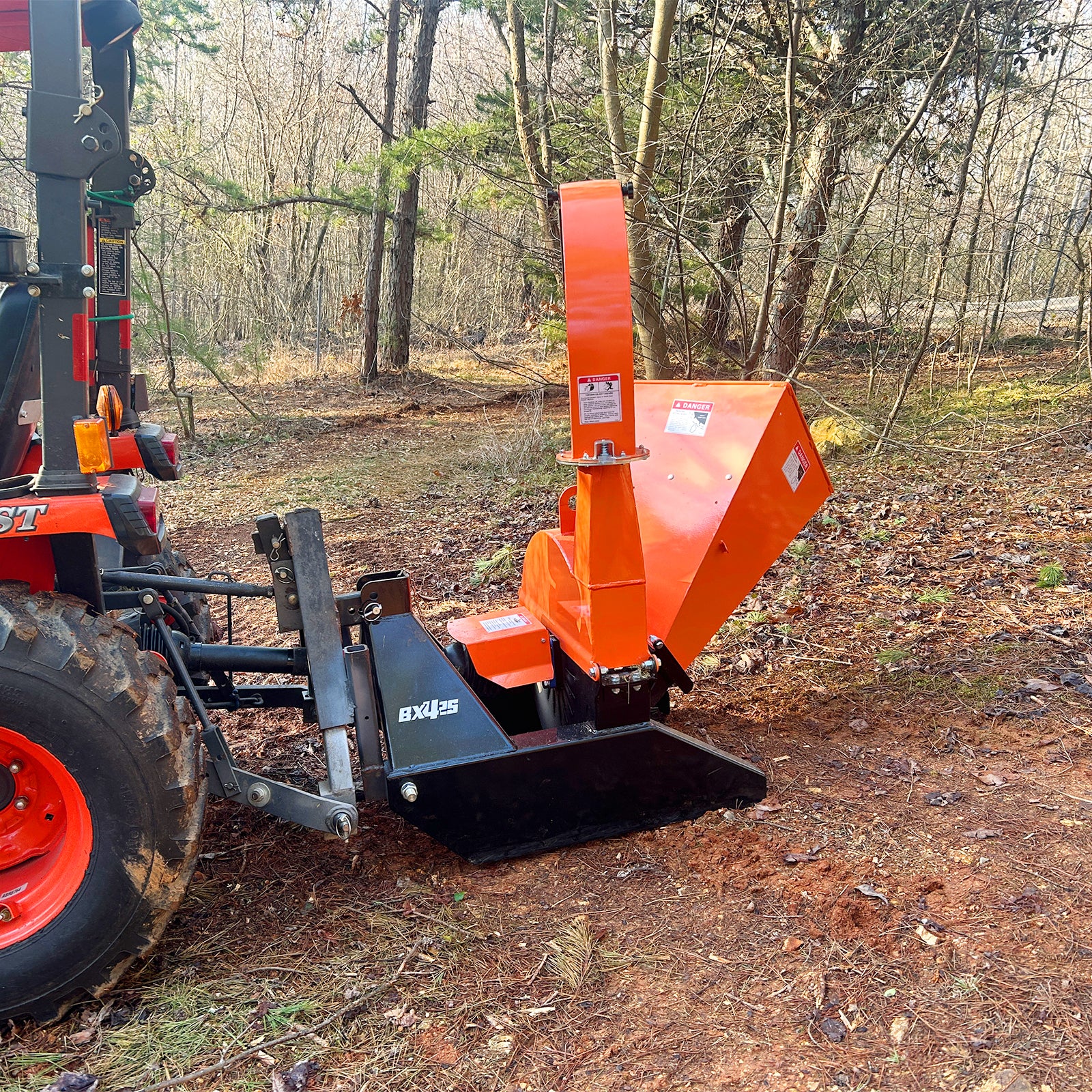 3 Point Wood Chipper Attachment For Tractors Up To 45HP (PTO Shaft Included)，BX42S