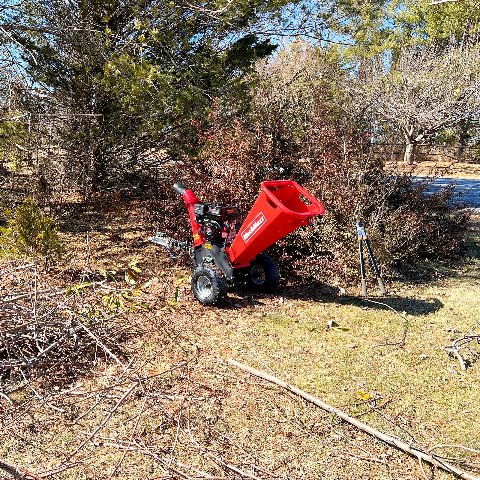 4 inch DUCAR 212cc 7hp Gas Engine Powered Wood Chipper with Towbar, GS650