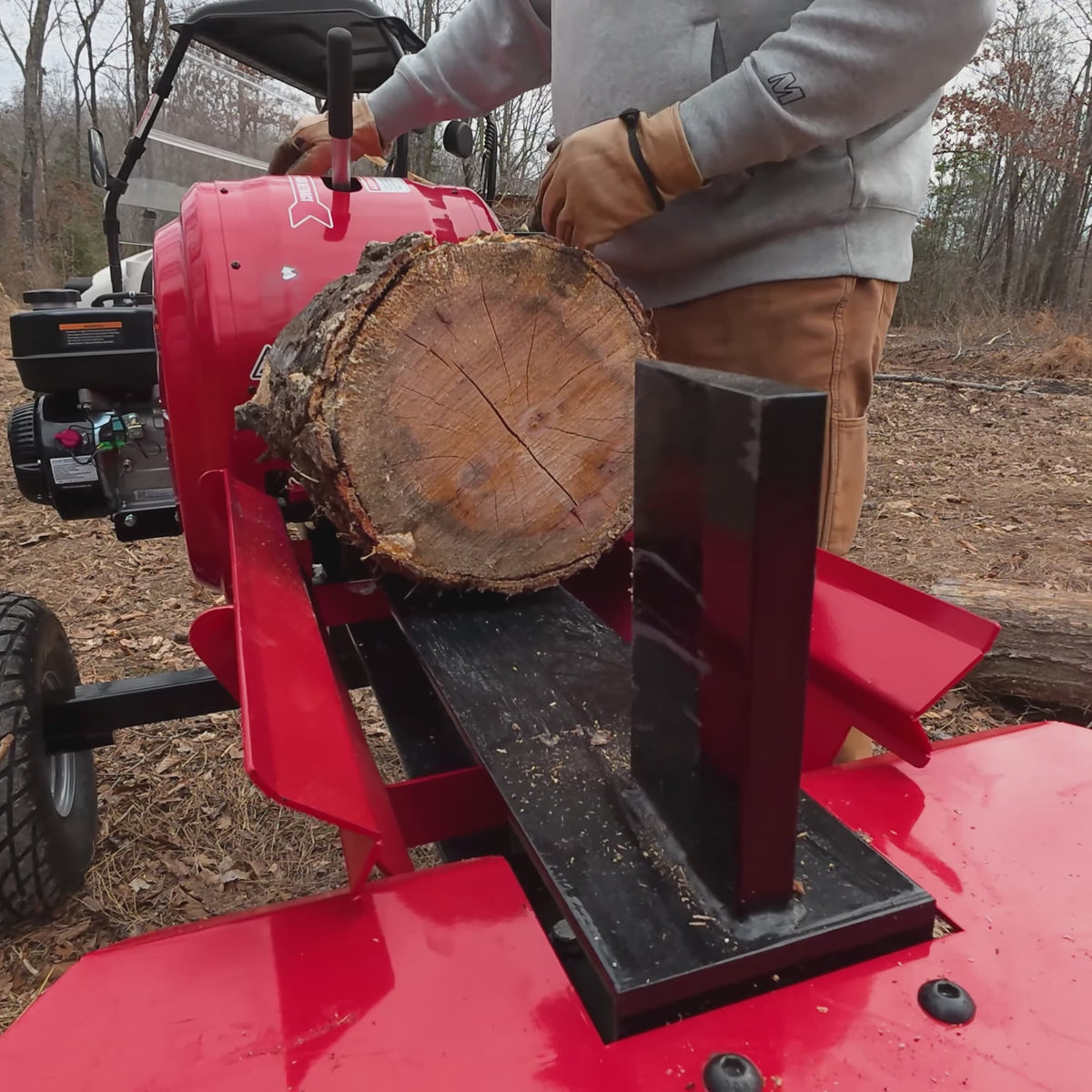 34 Ton Kinetic Fast Log Splitter,  7 HP Ducar Gasoline Engine,  28" Log Diameter Capacity,  3-Sec Cycle Time,  KT34