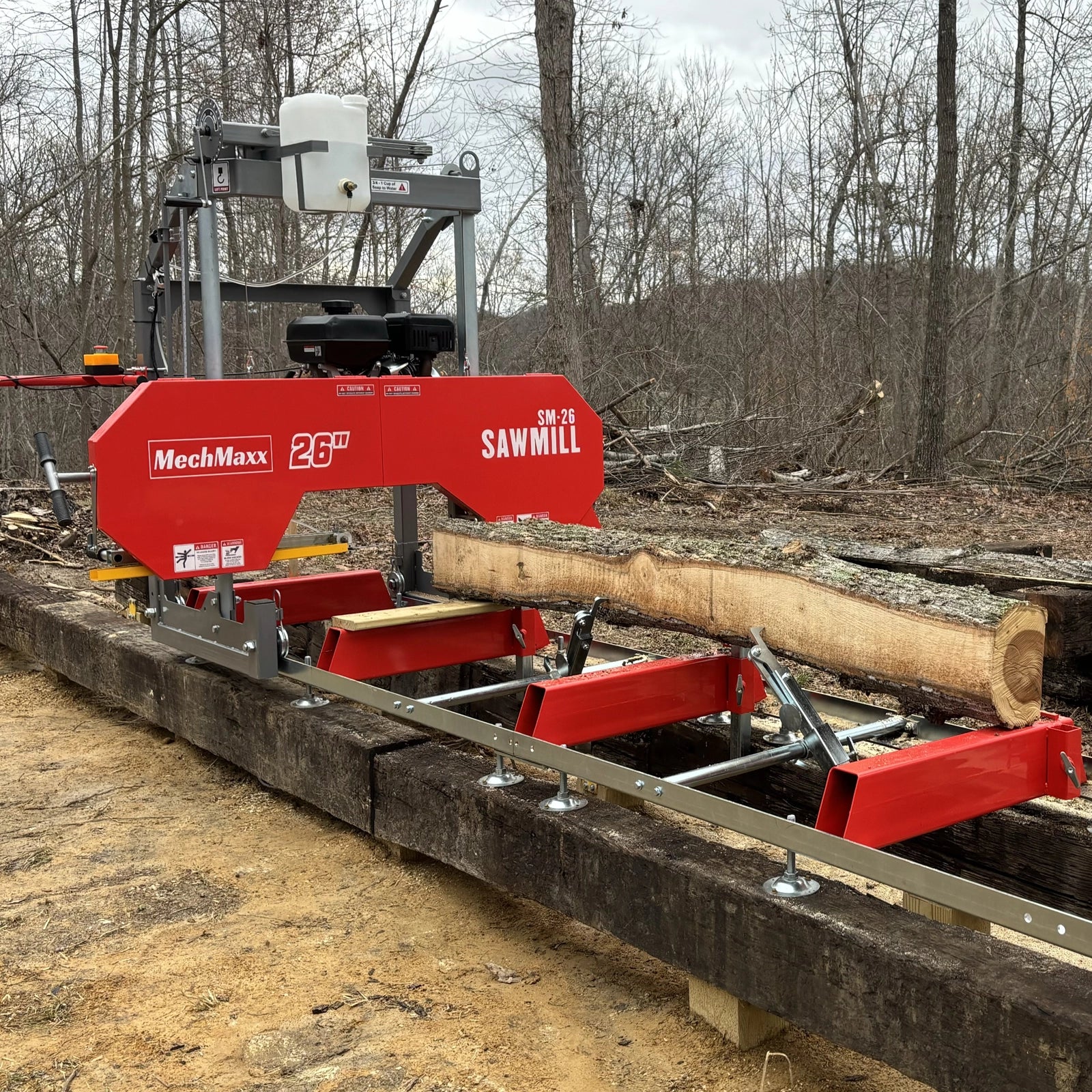 26" Portable Sawmill, 420cc 15HP E-Start Gasoline Engine, 22" Board  Width, 13' Track Length , SM26