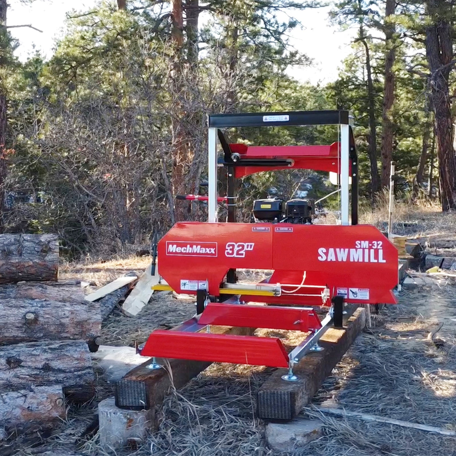 32" Portable Sawmill, 420cc 15HP E-Start Gasoline Engine, 29" Board Width, 13' Track Length , SM32